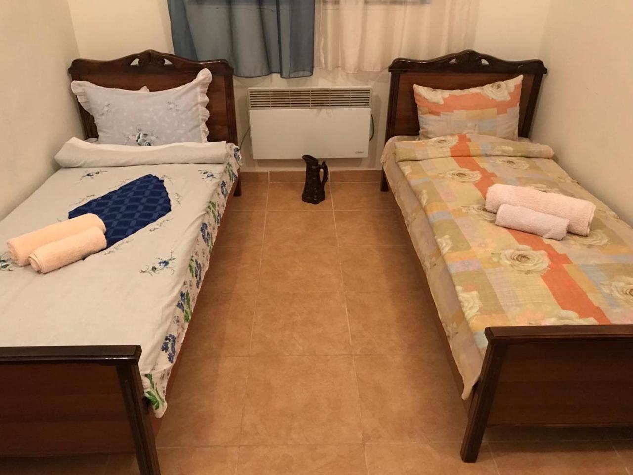 Light Guest House Гюмри Екстериор снимка