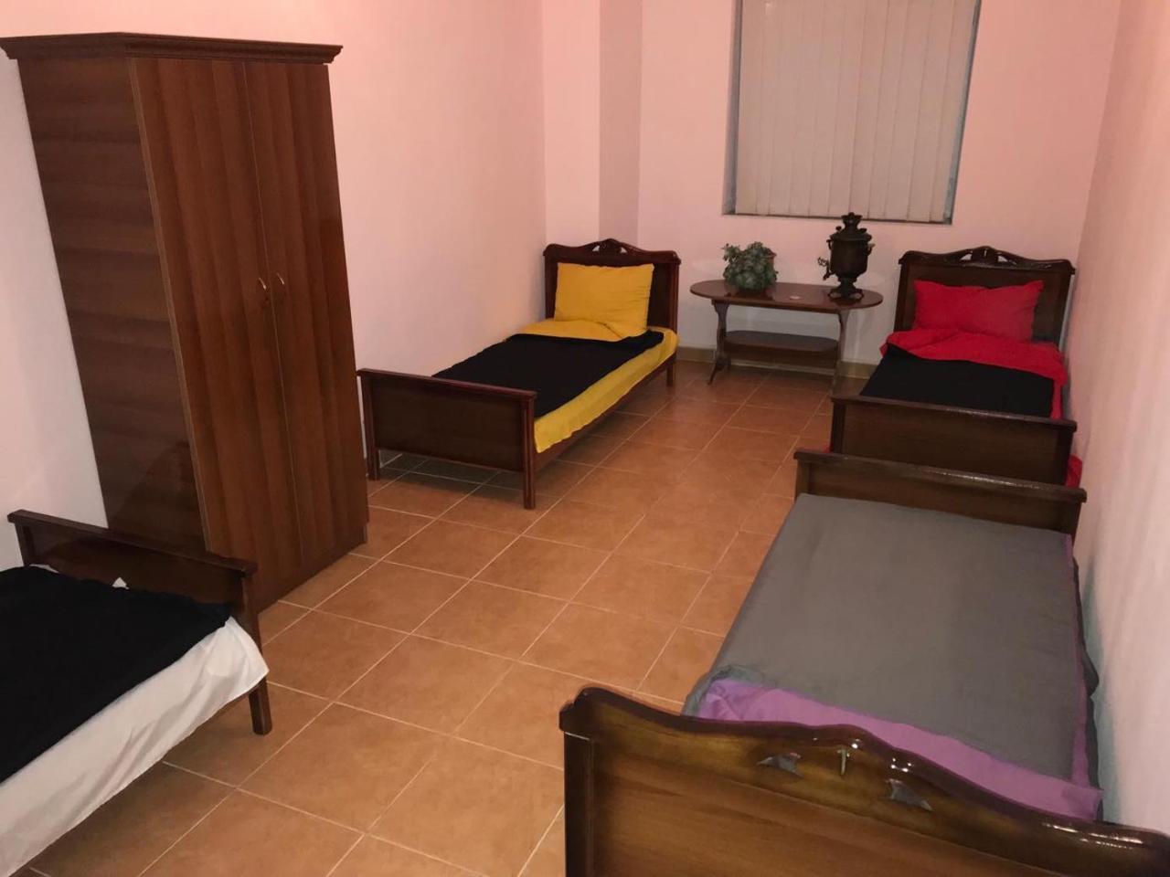 Light Guest House Гюмри Екстериор снимка