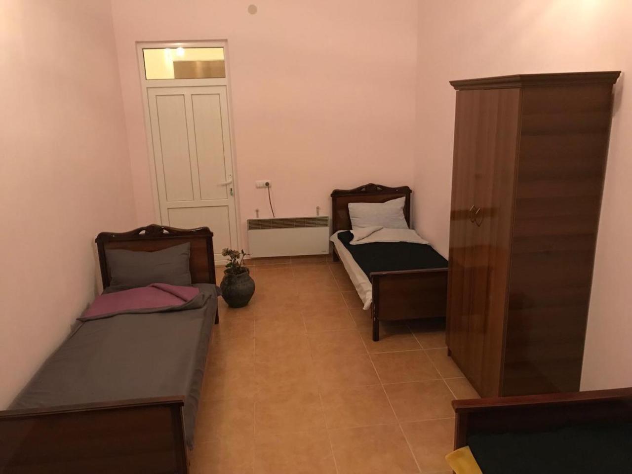 Light Guest House Гюмри Екстериор снимка