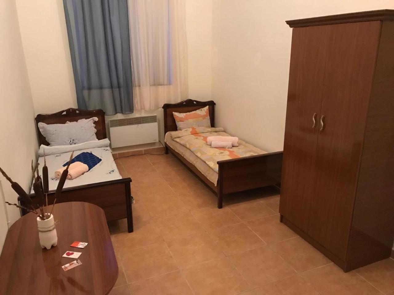Light Guest House Гюмри Екстериор снимка